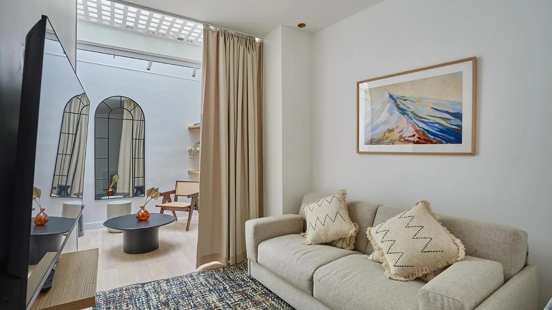 Apartment Le Marais Centre De Paris By Studio Prestige France