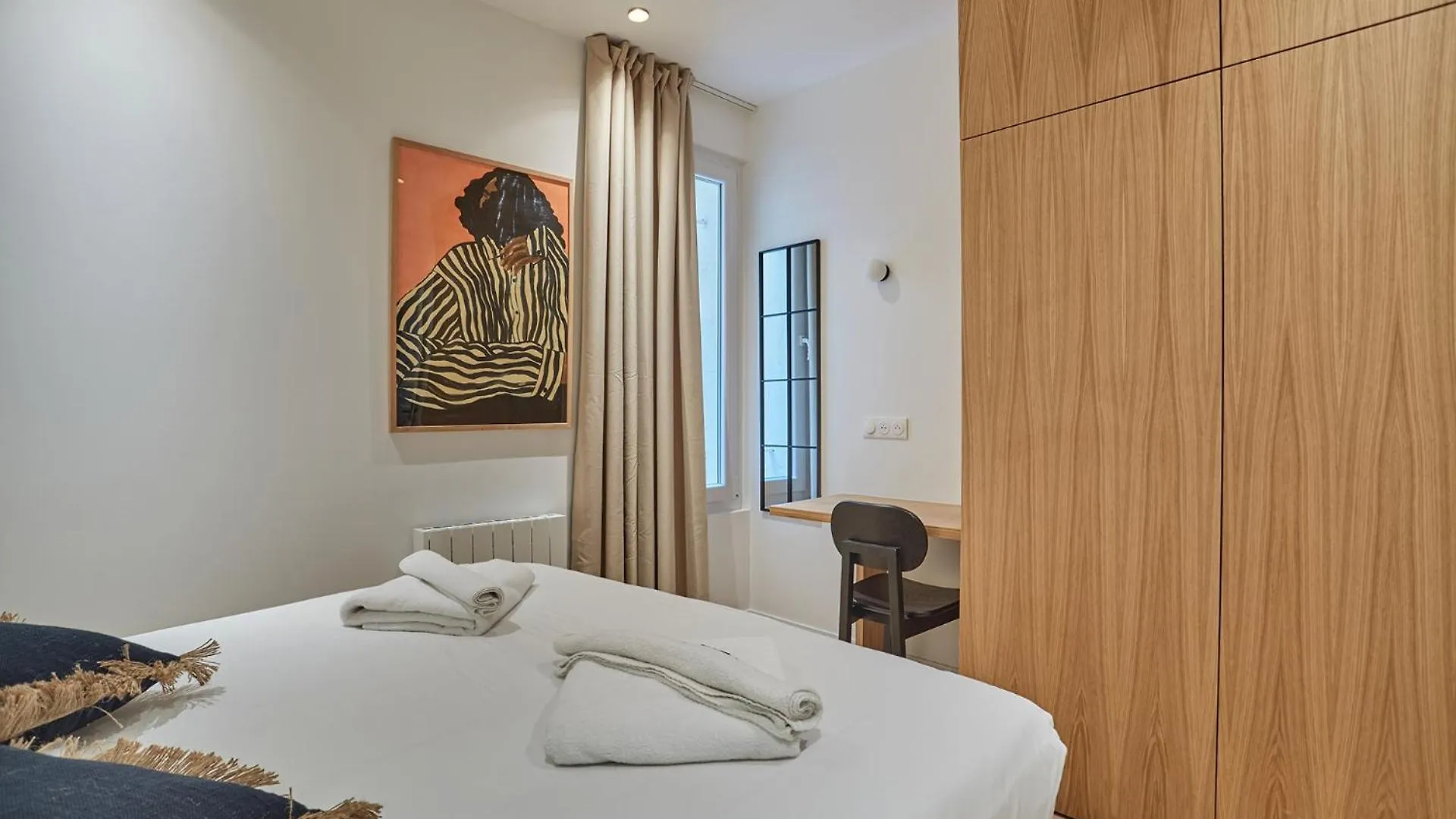 Apartment Le Marais Centre De Paris By Studio Prestige